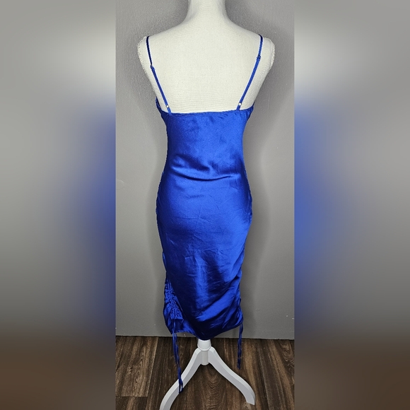 LULU'S Blue Cowl Neck Ruched Mini to Midi Satin Spaghetti Strap Dress. Small - Picture 4 of 11